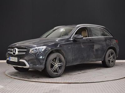 Käytetty 2017 Mercedes GLC350 Business Katumaasturi | 15 800 € (Perustarjous)