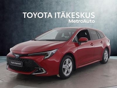 Punainen Käytetty 2023 Toyota Corolla Edition Farmari | 27 990 € (Perustarjous)