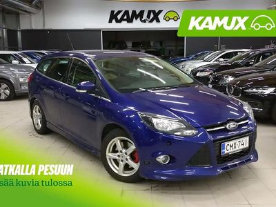 Käytetty Ford Focus Titanium 150 HP (110 kW) 2014 Sininen Viistoperä