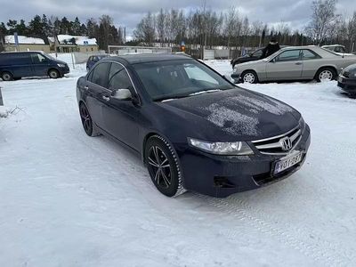 Käytetty 2006 Honda Accord Sport Sedan | 990 €