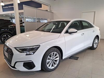 Käytetty Audi A3 110 HP (80 kW) 2022 Valkoinen Sedan