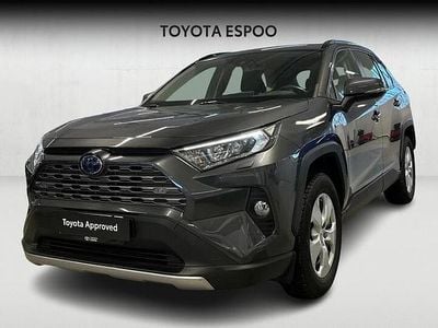 Käytetty Toyota RAV4 Hybrid Active 178 HP (130 kW) 2021 Katumaasturi
