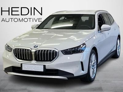 Käytetty BMW 530e Comfort Edition 299 HP (219 kW) 2024 Valkoinen Farmari