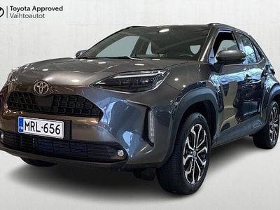 1g3 / 20 Käytetty 2025 Toyota Yaris Cross Plus Katumaasturi | 31 990 €