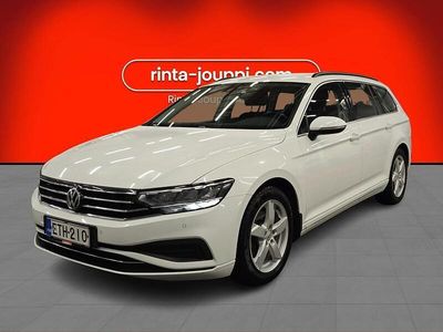 Valkoinen Käytetty 2019 VW Passat Style Farmari | 14 690 € (Perustarjous)