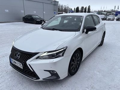 Käytetty Lexus CT200h Sport Line 136 HP (100 kW) 2019 Viistoperä