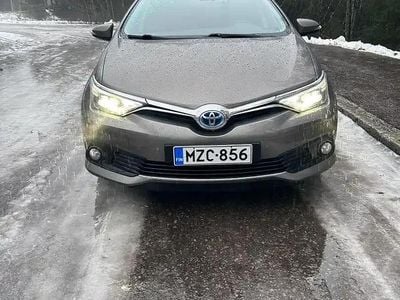 Toyota Auris Hybrid