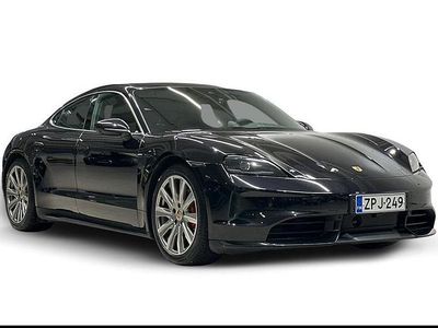 Käytetty 2024 Porsche Taycan 4S Sedan | 125 900 €
