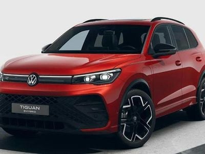 Käytetty VW Tiguan Business 272 HP (200 kW) 2025 Punainen Katumaasturi
