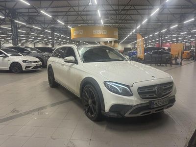 Käytetty 2018 Mercedes E220 Avantgarde Farmari | 27 900 € (Hieman kallis)