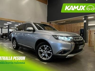 Käytetty Mitsubishi Outlander Instyle 150 HP (110 kW) 2016 Hopea Katumaasturi