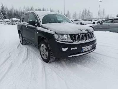 Käytetty Jeep Compass Limited 239 HP (175 kW) 2012 Met. musta Katumaasturi