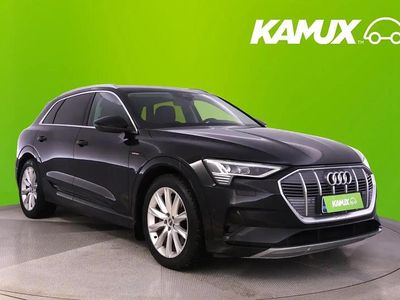 Käytetty Audi e-tron 313 HP (230 kW) 2020 Musta Katumaasturi