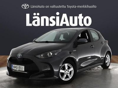 Käytetty Toyota Yaris Hybrid Active 116 HP (85 kW) 2021 Viistoperä