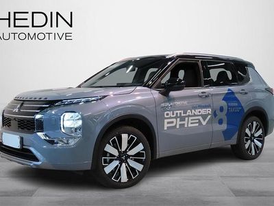 Harmaa Käytetty 2025 Mitsubishi Outlander P-HEV Instyle Katumaasturi | 61 800 €