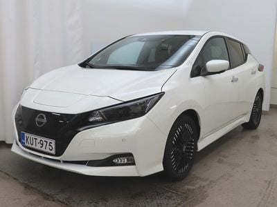 Valkoinen Käytetty 2022 Nissan Leaf N-Connecta Viistoperä | 19 890 € (Hieman kallis)