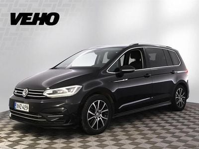 Käytetty VW Touran Highline 180 HP (132 kW) 2016 Musta Tila-auto