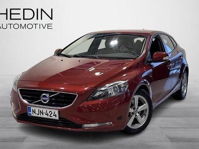 Käytetty Volvo V40 Kinetic 114 HP (83 kW) 2015 Punainen Viistoperä
