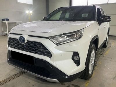 Käytetty 2020 Toyota RAV4 Hybrid Style Katumaasturi | 35 900 € (Perustarjous)