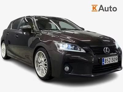 Lexus CT200h
