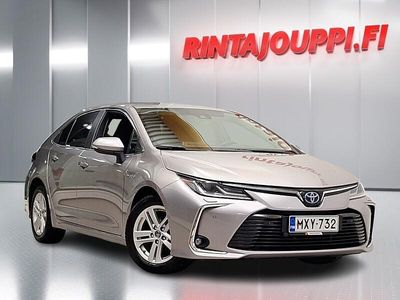 Käytetty Toyota Corolla Style 122 HP (89 kW) 2019 Hopea Sedan
