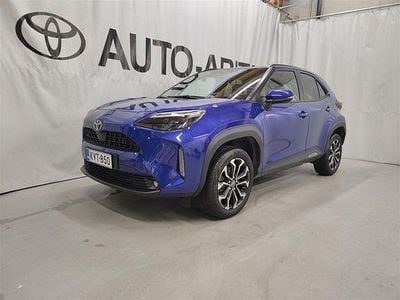Sininen Käytetty 2024 Toyota Yaris Cross Edition Katumaasturi | 29 900 € (Hyvä tarjous)