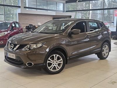 Käytetty Nissan Qashqai Acenta 131 HP (96 kW) 2016 Ruskea Katumaasturi