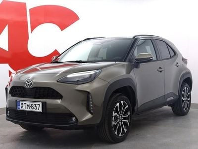 Käytetty Toyota Yaris Cross 116 HP (85 kW) 2025 Ruskea (beige) Katumaasturi