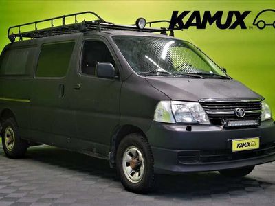 käytetty Toyota HiAce 2,5 D-4D 4WD 5ov pitkä / ALV / Läpijuostava / Hyllyköt tavaratilassa / Webasto / Vetokoukku /