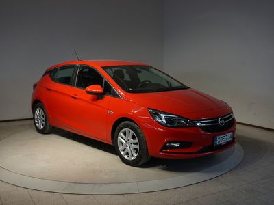 käytetty Opel Astra 5-ov Enjoy 1,0 Turbo Start/Stop 77kW ECT5 - Tutkat eteen ja taakse, ohjauspyörän lämmitin, bluetooth