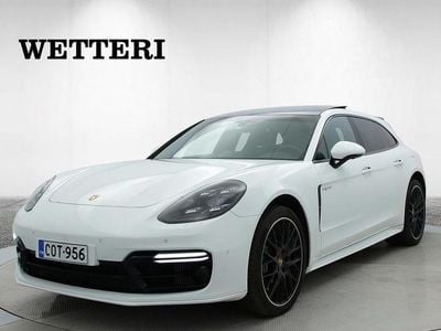 Porsche Panamera 4