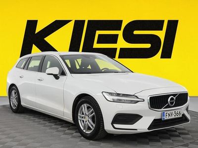 Valkoinen Käytetty 2019 Volvo V60 Momentum Farmari | 19 990 € (Hieman kallis)