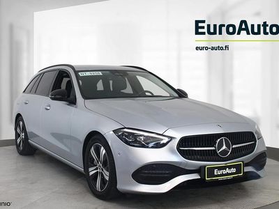 Harmaa Käytetty 2022 Mercedes C220 Business Farmari | 38 490 € (Hieman kallis)