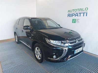 käytetty Mitsubishi Outlander P-HEV Intense Business 4WD 5P