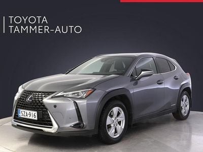 Harmaa Käytetty 2021 Lexus UX 250h Katumaasturi | 29 480 € (Perustarjous)