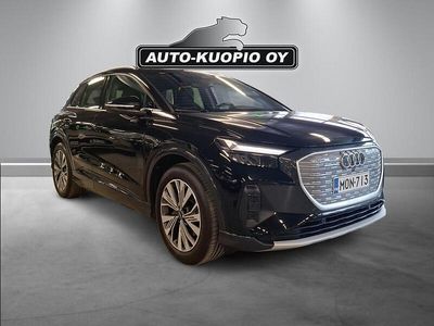 Musta Käytetty 2023 Audi Q4 e-tron Advanced Katumaasturi | 28 880 € (Kallis)