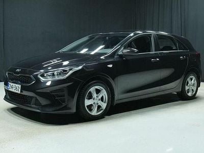 Käytetty Kia Ceed LX 120 HP (88 kW) 2021 Musta Viistoperä