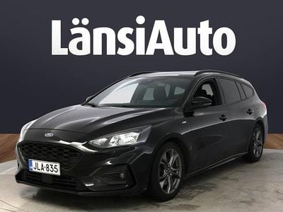 Käytetty Ford Focus ST-Line 150 HP (110 kW) 2018 Musta Farmari