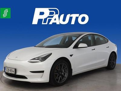 Valkoinen Käytetty 2021 Tesla Model 3 Standard Range Plus Sedan | 26 480 € (Perustarjous)