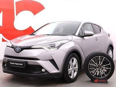 Käytetty Toyota C-HR Premium 122 HP (89 kW) 2017 Hopea Katumaasturi