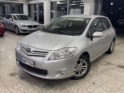 Hopea Käytetty 2011 Toyota Auris Sol Viistoperä | 10 490 € (Perustarjous)