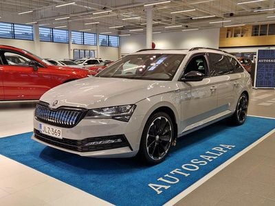 Käytetty Skoda Superb SportLine 156 HP (114 kW) 2021 Harmaa Farmari