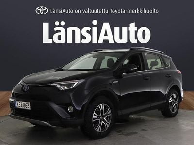 Käytetty Toyota RAV4 Hybrid Edition 155 HP (114 kW) 2017 Katumaasturi