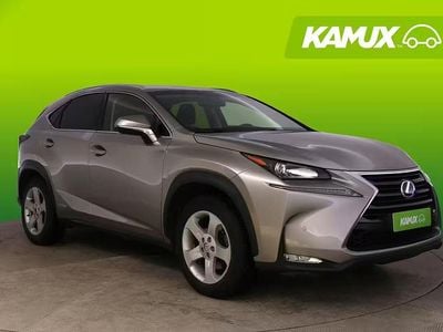 Käytetty Lexus NX300h Executive Line 155 HP (114 kW) 2014 Hopea / harmaa Katumaasturi