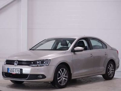 käytetty VW Jetta Highline 1,4 TSI 90 kW (122 hv) DSG