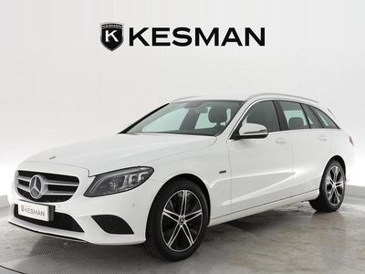 Käytetty 2020 Mercedes C300e Avantgarde Farmari | 19 090 € (Hieman kallis)
