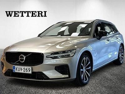 Käytetty Volvo V60 Plus 350 HP (257 kW) 2023 Ruskea Farmari
