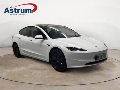Käytetty Tesla Model 3 Long Range AWD 258 kW (351 HP) 2025 Valkoinen Sedan