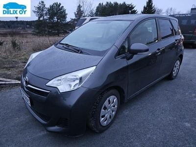 Käytetty 2013 Toyota Verso-S Tila-auto | 9 999 €