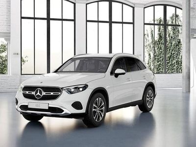 Valkoinen Käytetty 2023 Mercedes GLC220 Premium Katumaasturi | 58 400 €